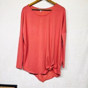 Umgee size S coral top